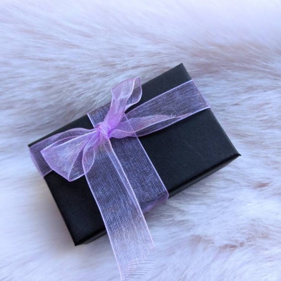 Tory Burch Logo Charm w Gold Pltd Choker Necklace - Picture 2 of 5